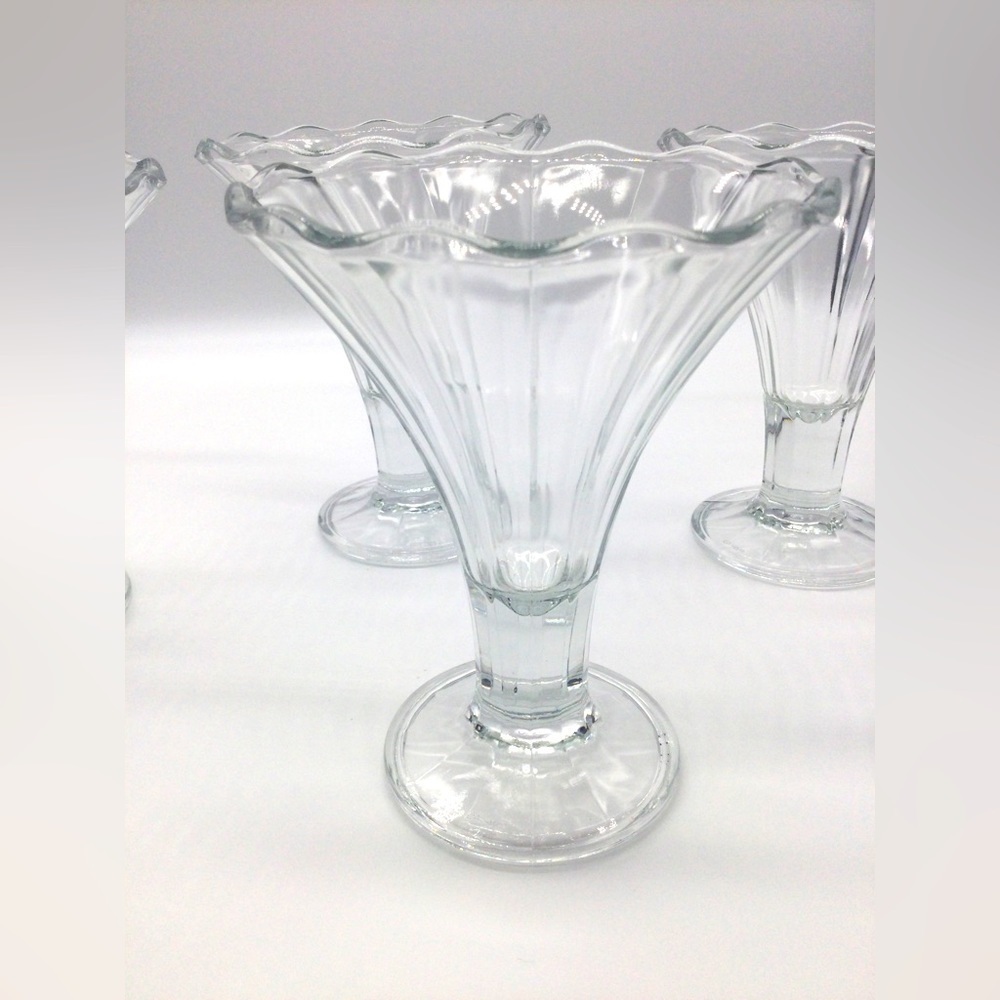 Set of 4 Italian Dessert Sundae Glasses Cerve valentine compote dinner‎ party